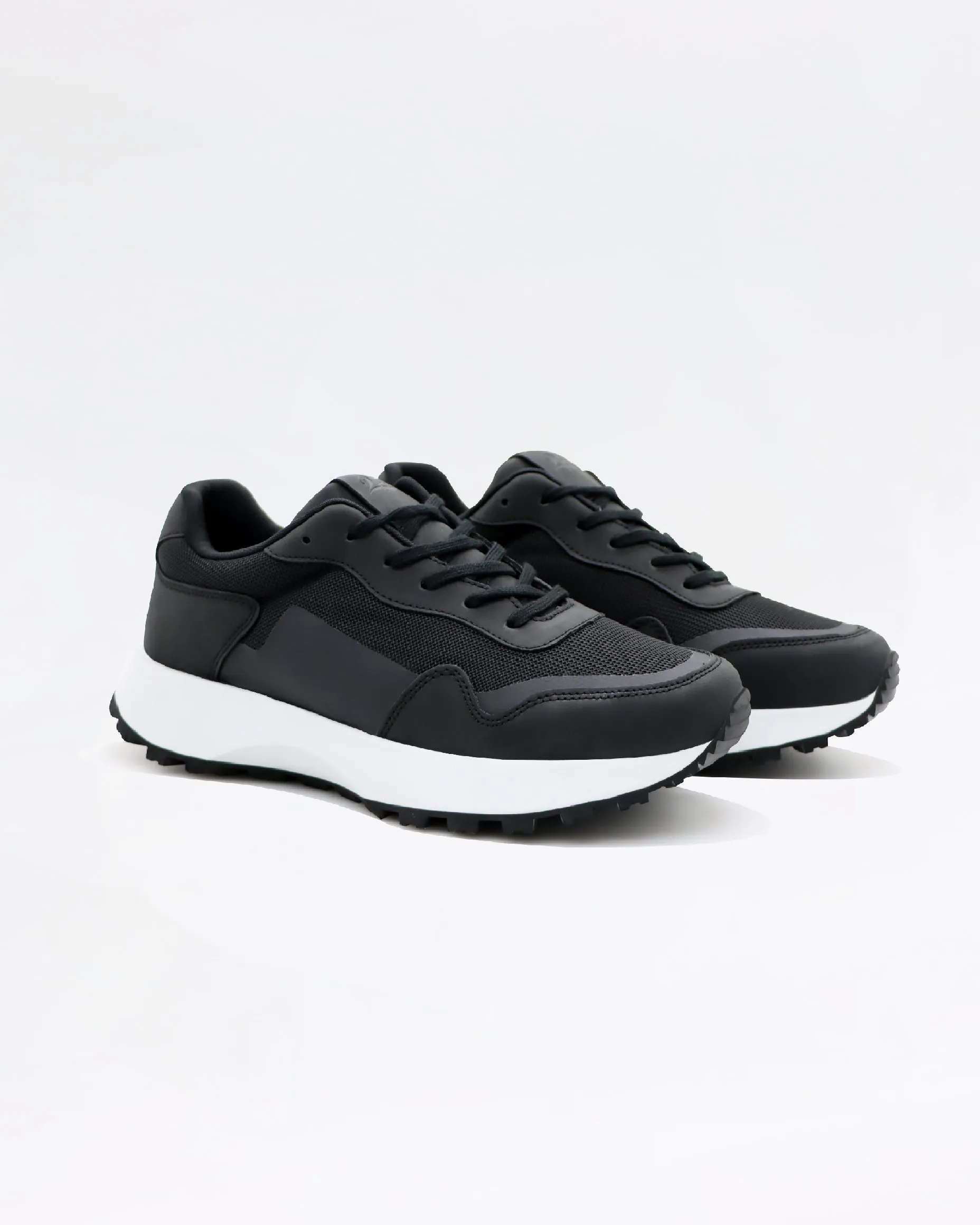 2H #2705 2001 1133 Black Casual shoes